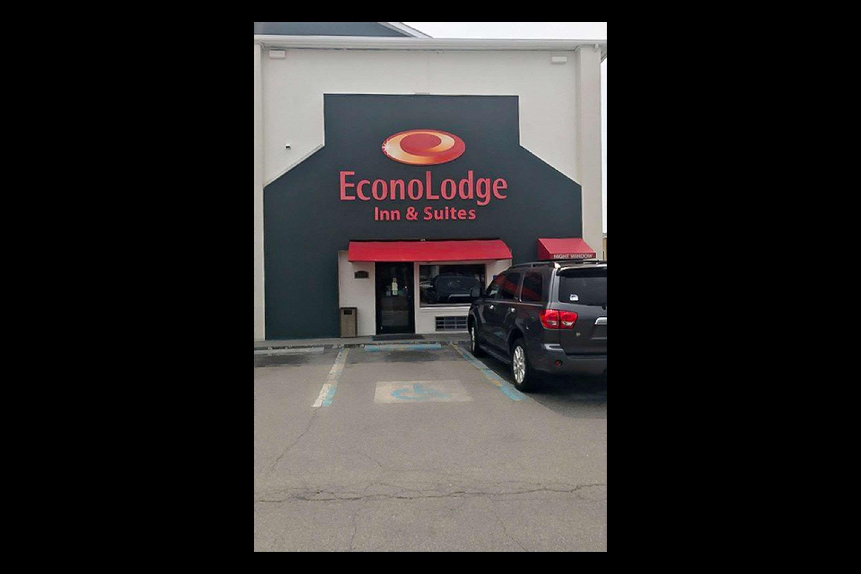 Econo Lodge Inn & Suites I-64 & Us 13 Virginia Beach Dış mekan fotoğraf