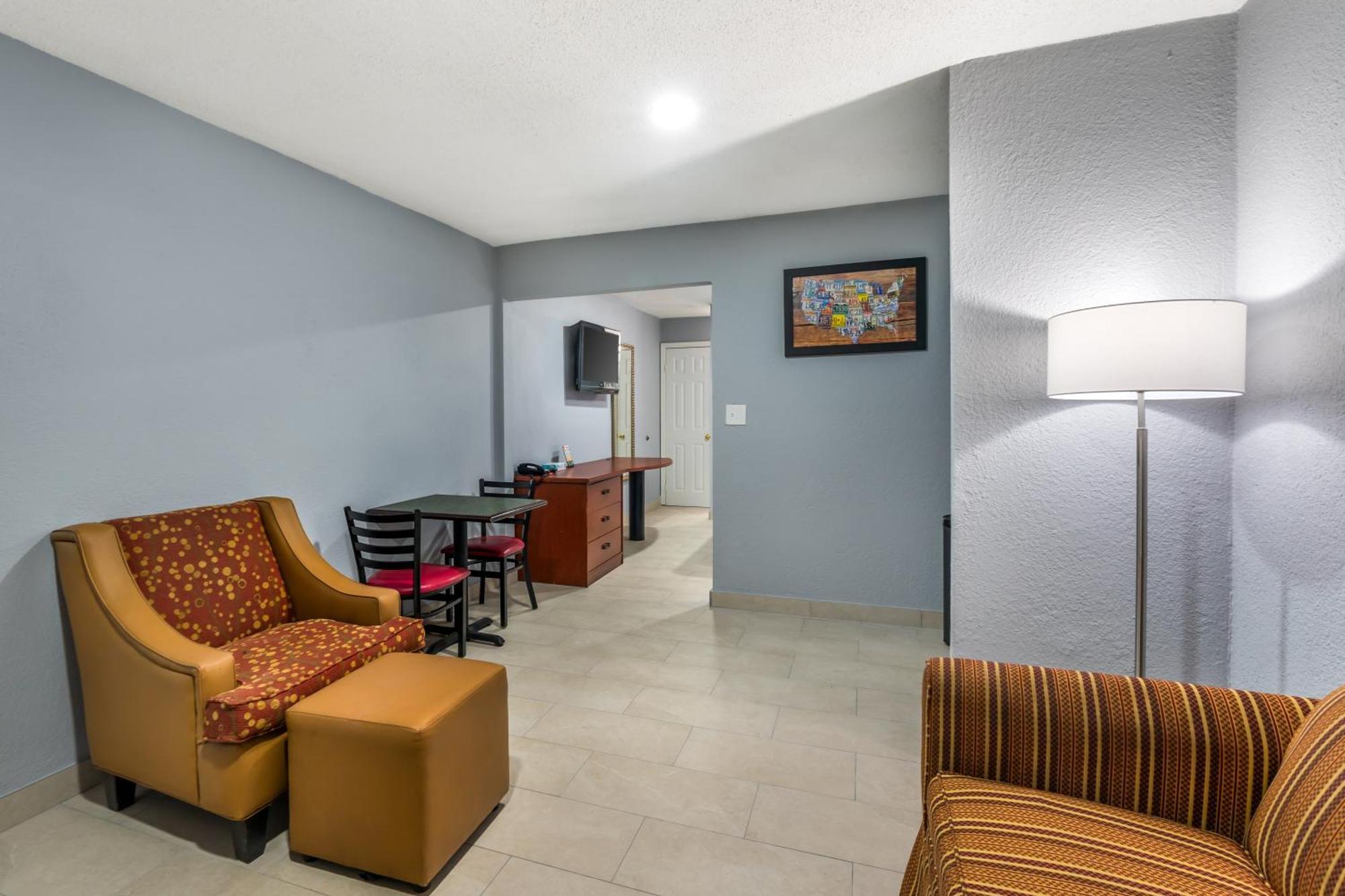 Econo Lodge Inn & Suites I-64 & Us 13 Virginia Beach Dış mekan fotoğraf