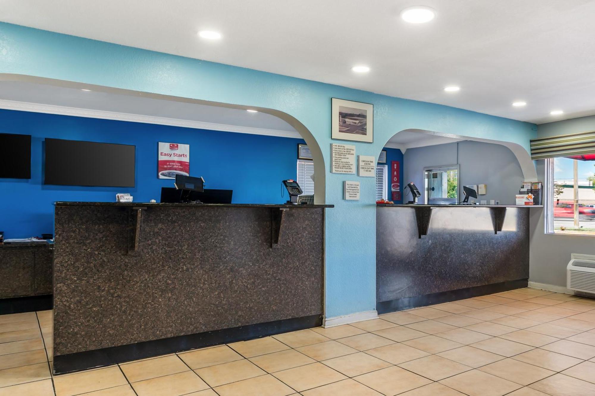 Econo Lodge Inn & Suites I-64 & Us 13 Virginia Beach Dış mekan fotoğraf